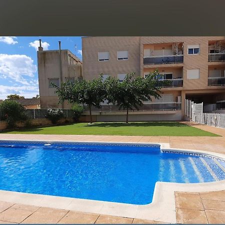 Apartamento 1 bajo con 2 Terrazas piscina y jardin Deltebre Exterior foto